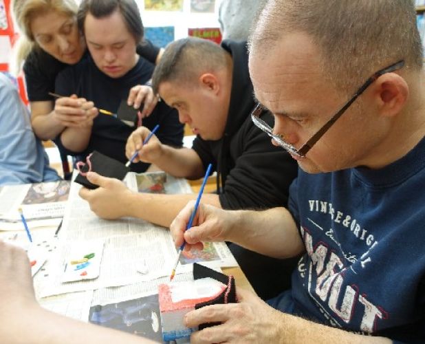 Neka cijeli svijet suncokreta (Laboratorij Gajnice)